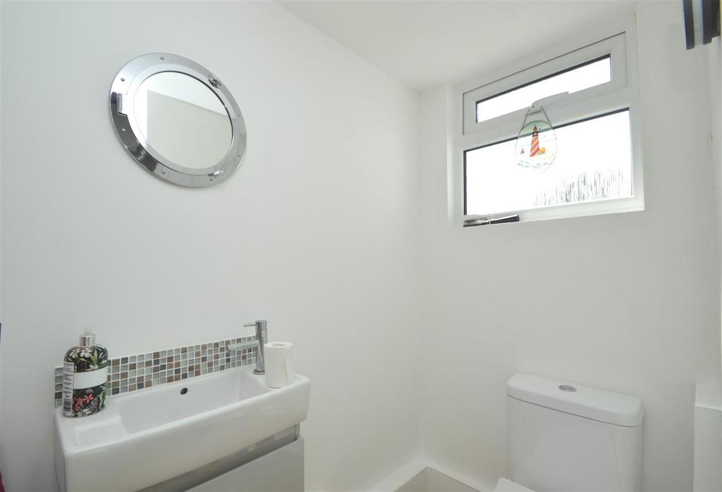 Cloakroom wc