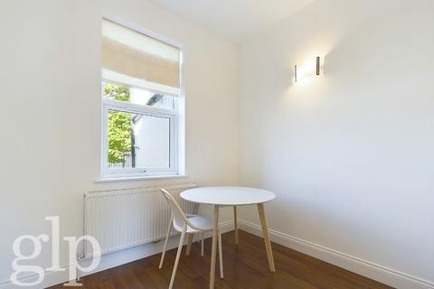undefined, Richmond Way, Shepherds Bush, W12