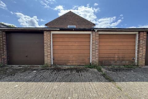8 Broad Chalke Down, Winchester, SO22 4LR