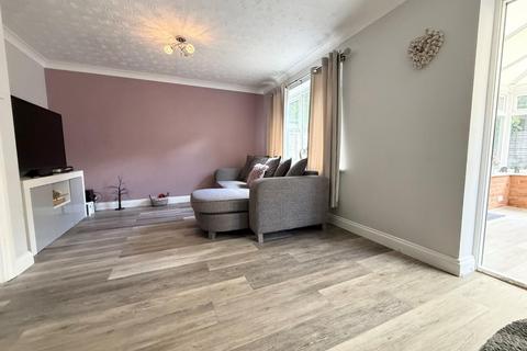 3 bedroom detached house for sale, Cottesbrooke Gardens, Northampton NN4