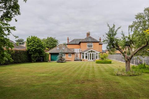 undefined, Normanby Road, Burton-Upon-Stather