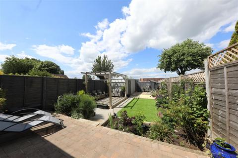 52 Burniston Road, Hull, HU5 4JY