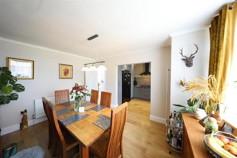 52 Burniston Road, Hull, HU5 4JY