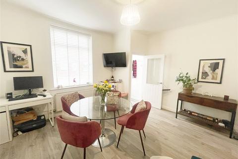 383 Oldham Road, Middleton, Manchester, M24 2DN