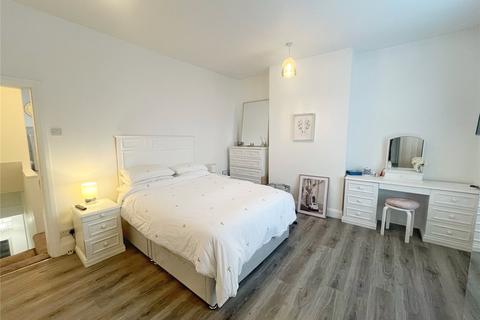 383 Oldham Road, Middleton, Manchester, M24 2DN