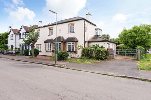 3 bedroom detached house for sale, Cherry Orchard Road, West Molesey, Surrey, KT8