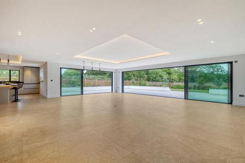 5 bedroom detached house for sale, Broomhills Chase, Little Burstead, Billericay