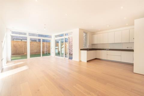 3 bedroom townhouse for sale, Aston Terrace, Cambridge, Cambridgeshire