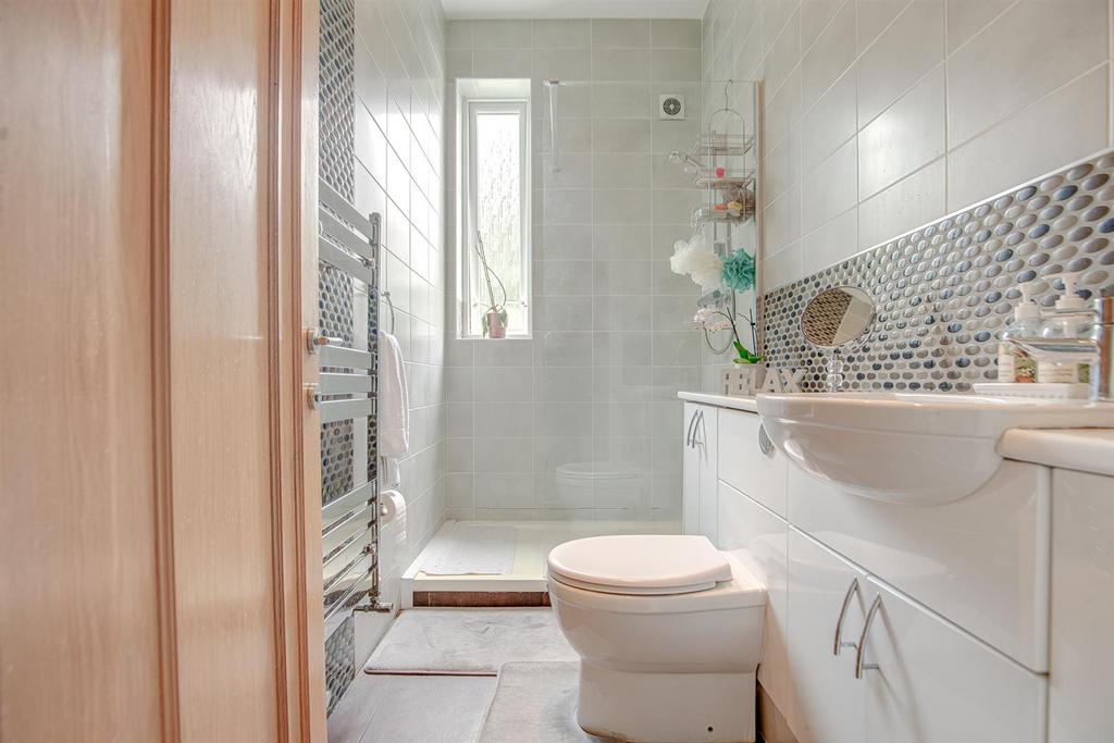 En suite shower room