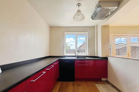 3 bedroom semi-detached house for sale, Sydney Avenue, Leigh