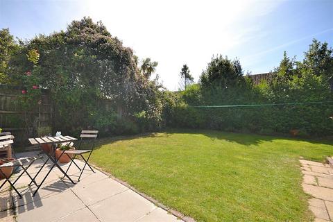 3 bedroom detached house for sale, Garfield Avenue, Dorchester