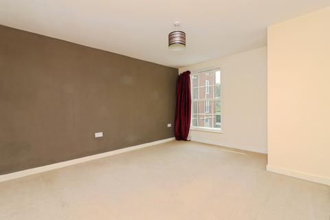2 bedroom flat for sale, Merrifield Court, Welwyn Garden City, AL7