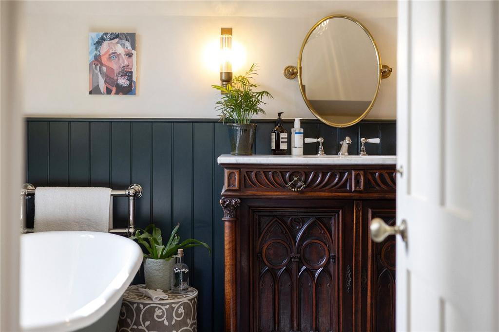 Ensuite