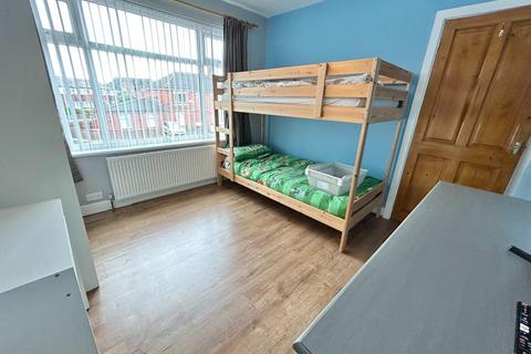 69 Cringle Road, Manchester, M19 2RQ