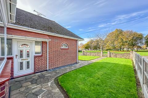 2 bedroom bungalow for sale, Branscombe Square, Southend-on-Sea SS1