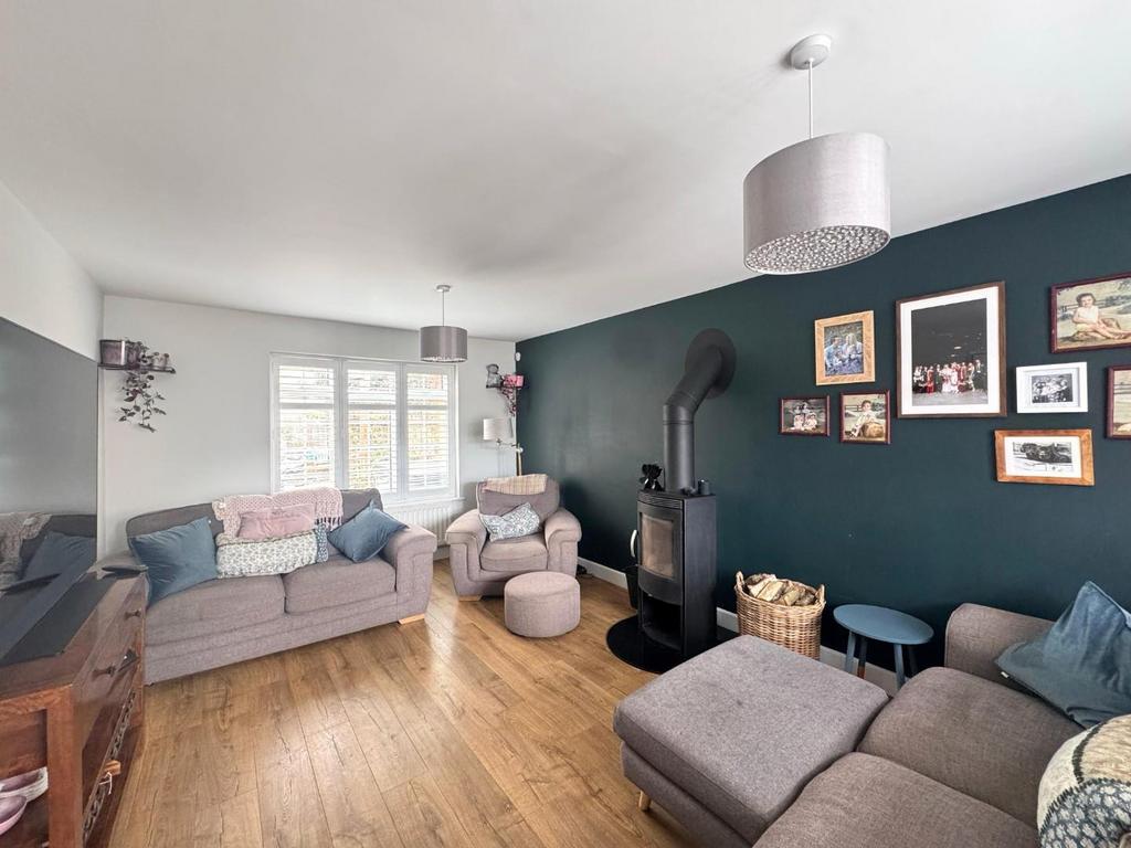 Whats App Image 2025-06-10 at 11.38.20 03559ee7.jpg