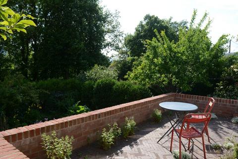 61 Camden Road, Brecon, LD3 7RT