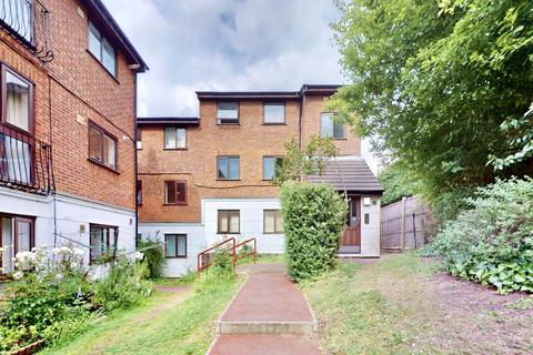2 bedroom apartment for sale, Tudor Close, London N6