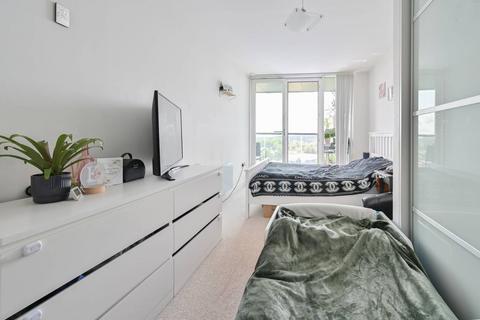 2 bedroom flat for sale, KD Tower, Cotterells, Hemel Hempstead, HP1