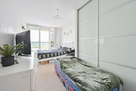 2 bedroom flat for sale, KD Tower, Cotterells, Hemel Hempstead, HP1
