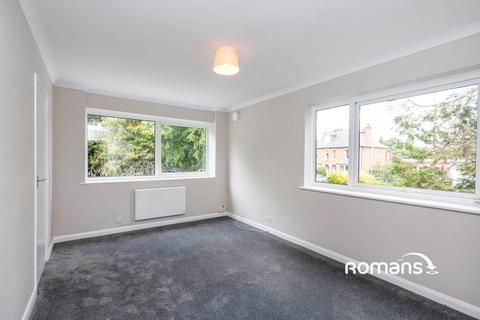 3 bedroom flat to rent, Kings Road, Fleet, Hampshire, GU51