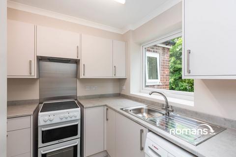 undefined, Kings Road, Fleet, Hampshire, GU51