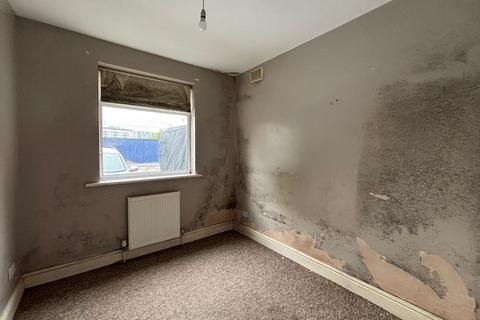 2 bedroom flat for sale, 54 Nestles Avenue, Hayes, Middlesex, UB3 4QB