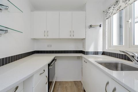 Studio for sale, Queen's Gate Gardens, London, SW7