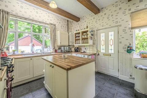 3 bedroom detached bungalow for sale, Wollescote Road, Pedmore, Stourbridge, DY9 7JS
