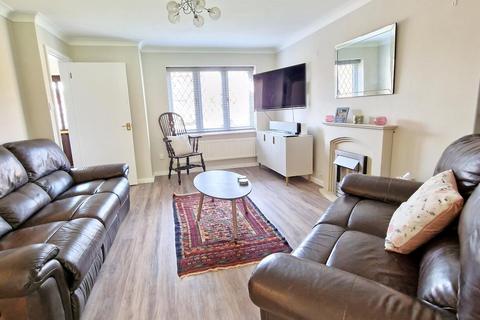 3 bedroom detached house for sale, Ravencroft, Bicester, Oxfordshire, OX26