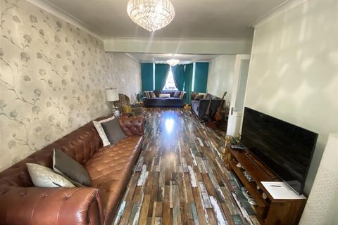 11 Merryhill Close, London, E4 7PT