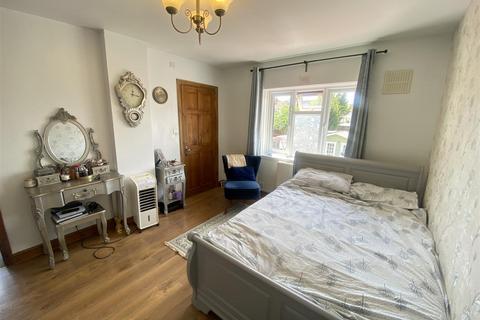 11 Merryhill Close, London, E4 7PT