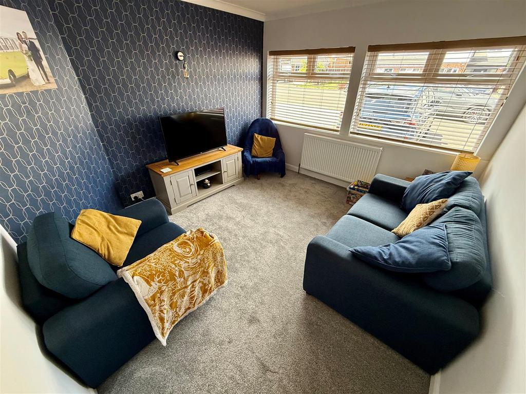 YR177 Lounge.jpg