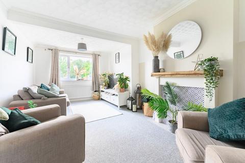 38 Meadow Way, Norwich, NR6 5NN
