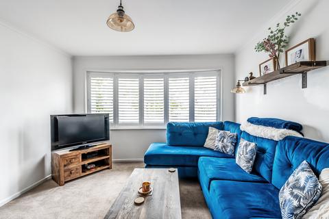 10 Greenfield, Edenbridge, TN8 5BY