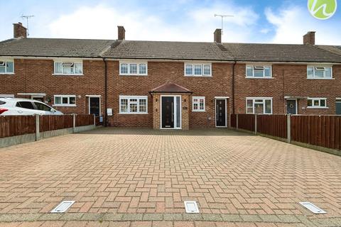 3 Lyndhurst Road, Corringham, Stanford-le-hope, SS17 7SJ