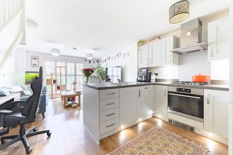 42 Apollo Crescent, Norwich, NR5 0WG