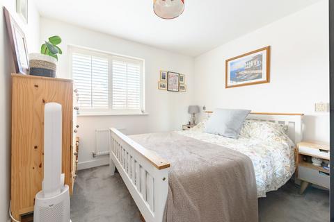 42 Apollo Crescent, Norwich, NR5 0WG