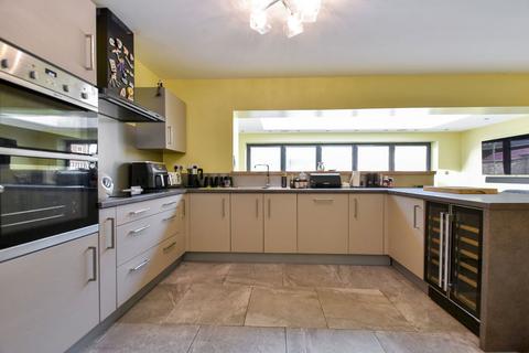 undefined, Fraser Way, Wakefield WF1