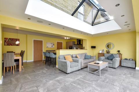 undefined, Fraser Way, Wakefield WF1