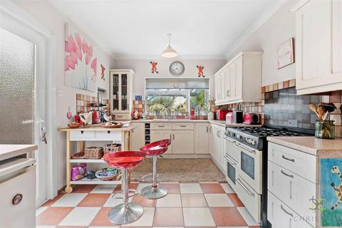 4 bedroom semi-detached house for sale, Northwick Road, Evesham WR11