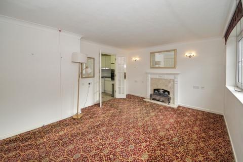 1 bedroom retirement property for sale, Woodmere Court, Avenue Road, N14
