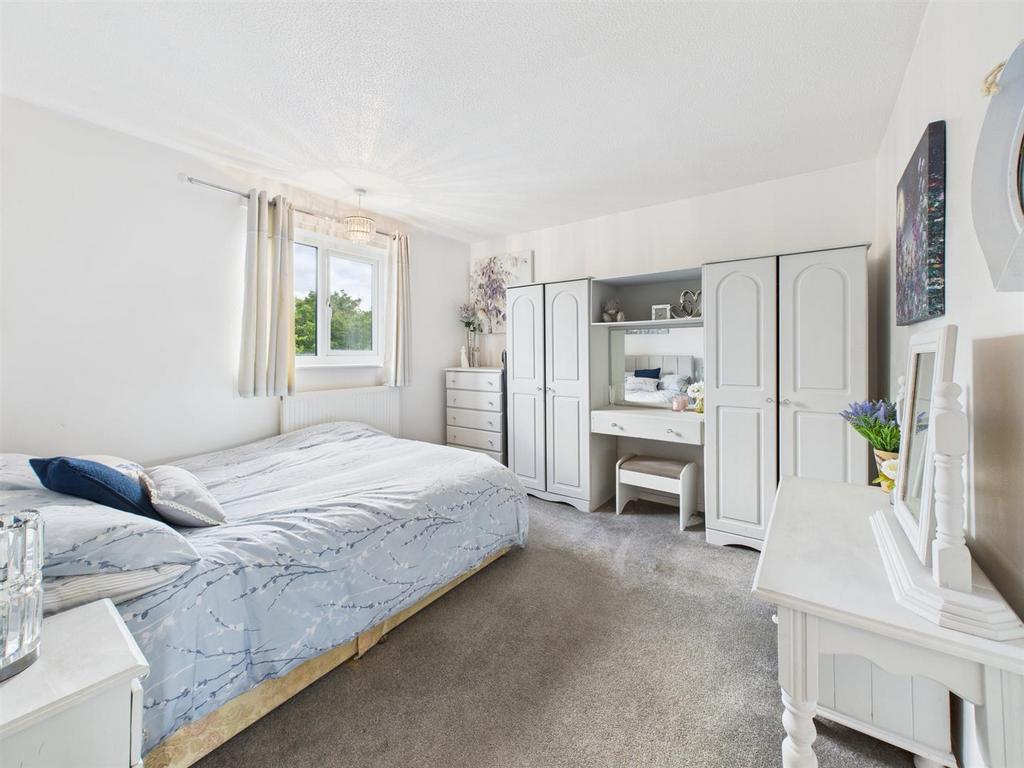 CAM04116 G0-PR0201-STILL011.jpg