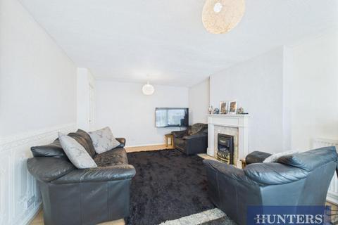 2 bedroom semi-detached bungalow for sale, Harewood Avenue, Bridlington