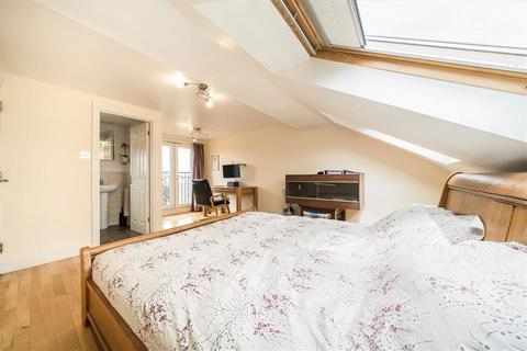 45 Mayhill Road, London, SE7 7JG