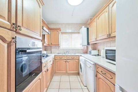 2 bedroom flat for sale, Great North Way, Hendon, London, NW4