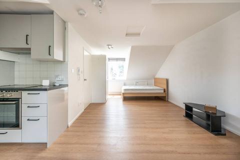 Studio for sale, Pond Road, Stratford, London, E15