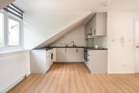 Studio for sale, Pond Road, Stratford, London, E15