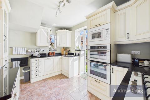 3 bedroom semi-detached house for sale, Glasgow Road, Jarrow