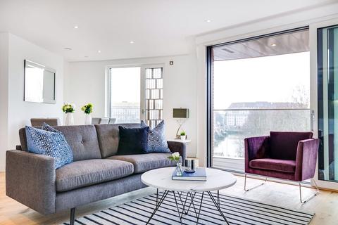 2 bedroom apartment to rent, Lambeth High Street, Palace View, London, SE1
